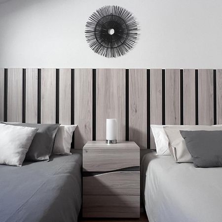 Ferienwohnung Atico Con Terrazas, Garaje Y Ascensor En El Casco Antiguo Huesca Exterior foto